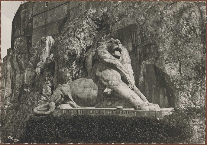 Belfort - Le Lion (22 m. de long, 11 m. de haut) - (Oeuvre de Bartholdi)
