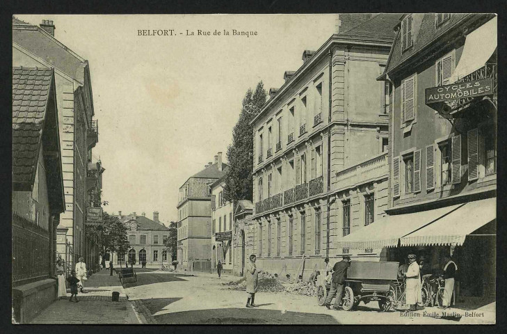 BELFORT. La rue de la banque