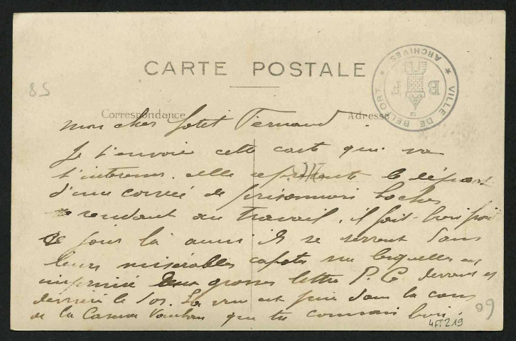 BELFORT - Colonne de prisonniers allemands passant devant l'arsenal