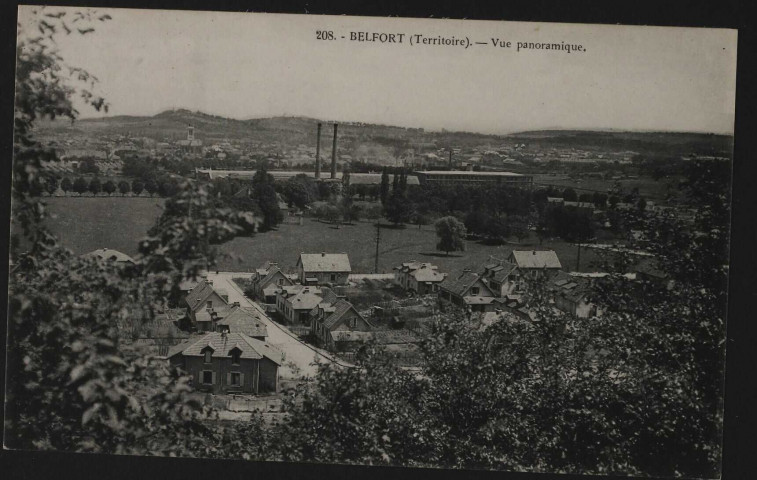 Belfort (Territoire) - Vue panoramique (vue sur les usines et le quartier du Mont)