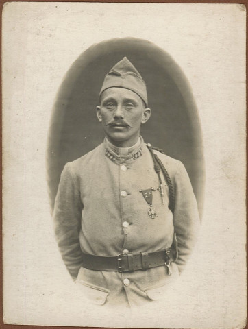 Portrait d'un soldat du 172ème RI de Belfort
Carte-photo