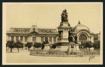 BELFORT - Monument des trois sièges et le palais de Justice