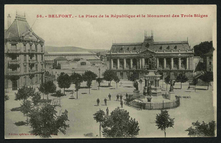 BELFORT - La place de la République et le Monument des Trois sièges